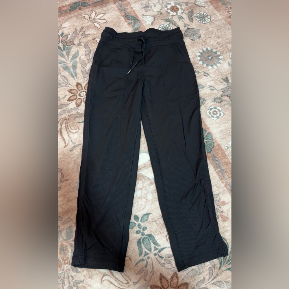 Lululemon Black Dance Studio Straight Leg Ankle Crop Pants-Like New